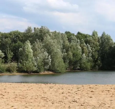 Kamp alanı Pipowagen Vlinder Bij Pipowagen & Kampeerhoeve S Gravenhof